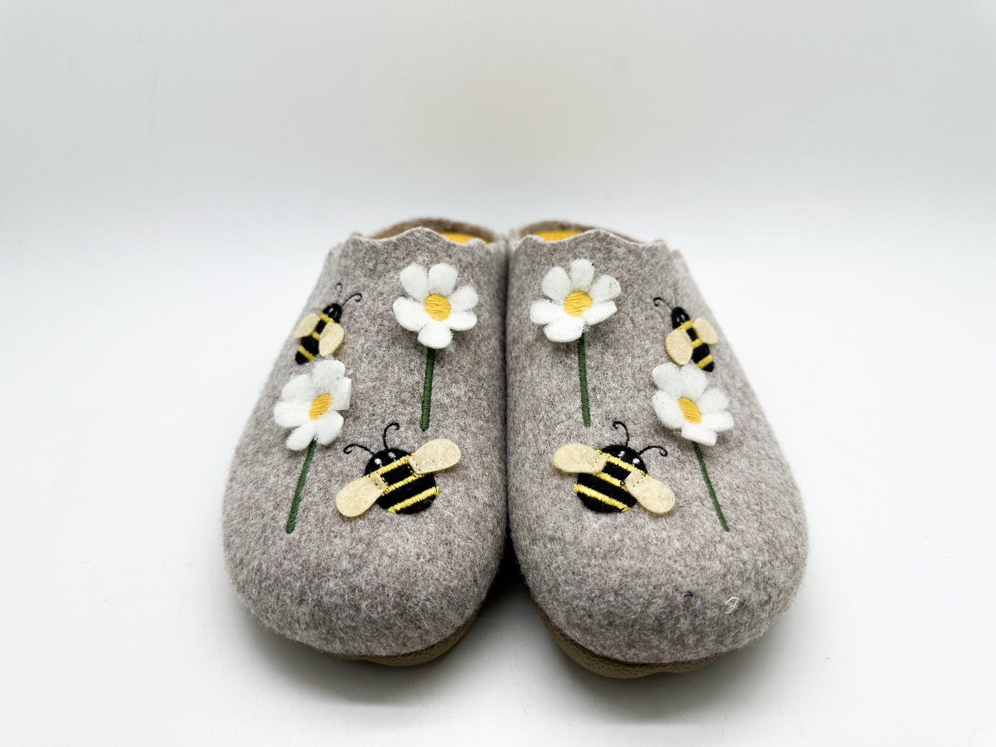 MayBe ® Bees light brown