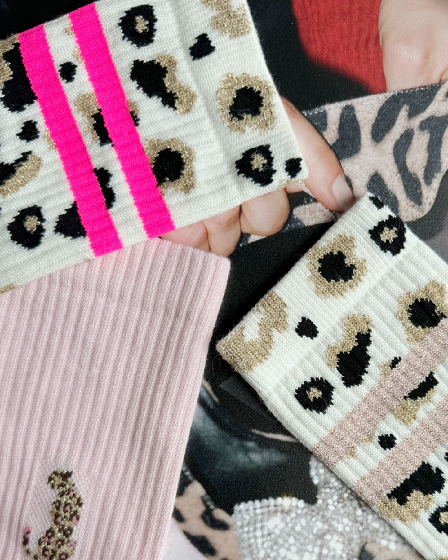 Ooley Leo allover - Neon pink