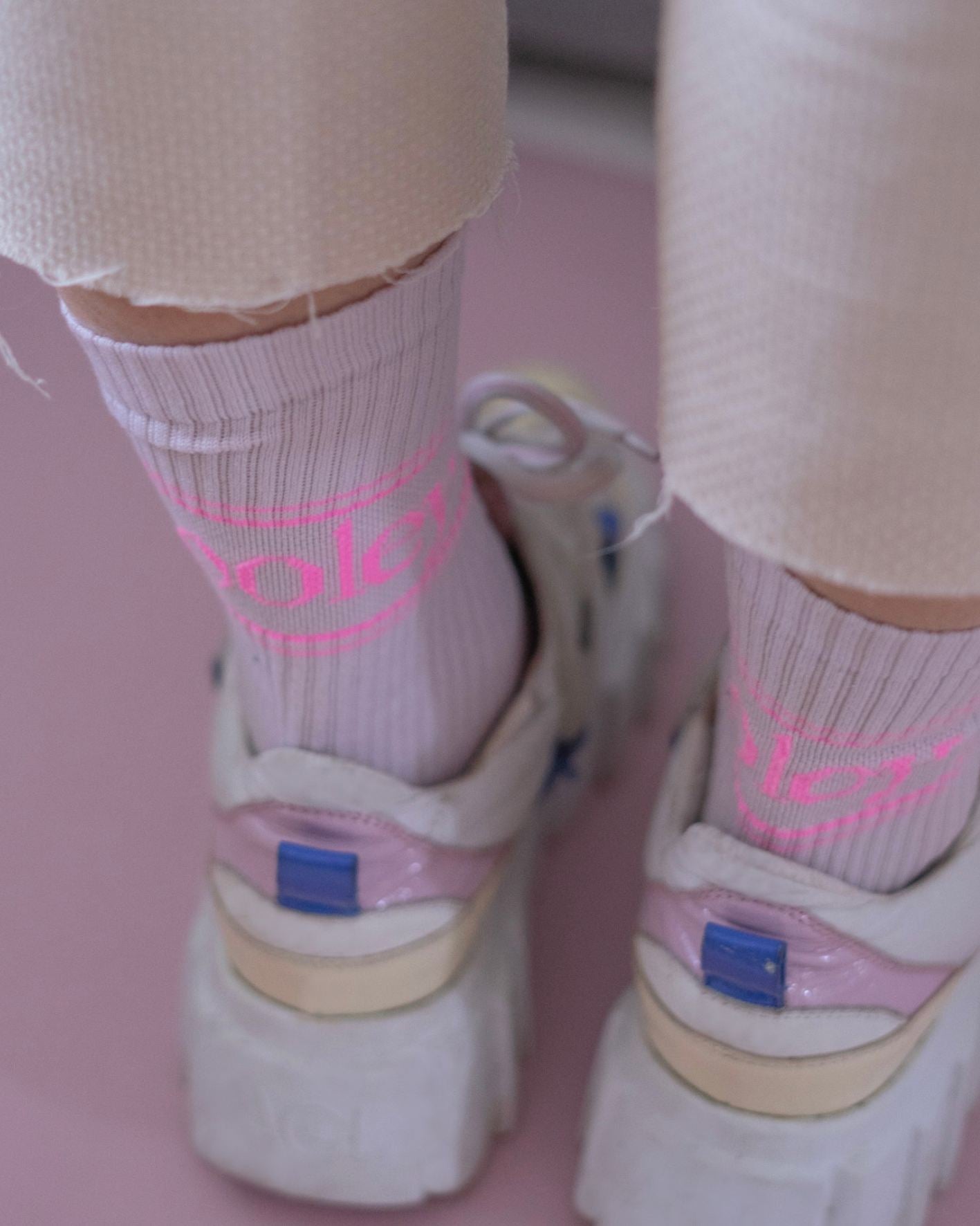 Ooley Neon Pastel - Pink