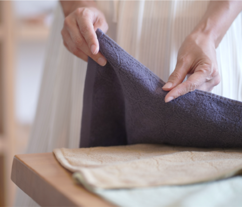 thies 1856 ® x Fukuroya Shizuku Guest & Face Towel natural dyed eggplant dusky purple