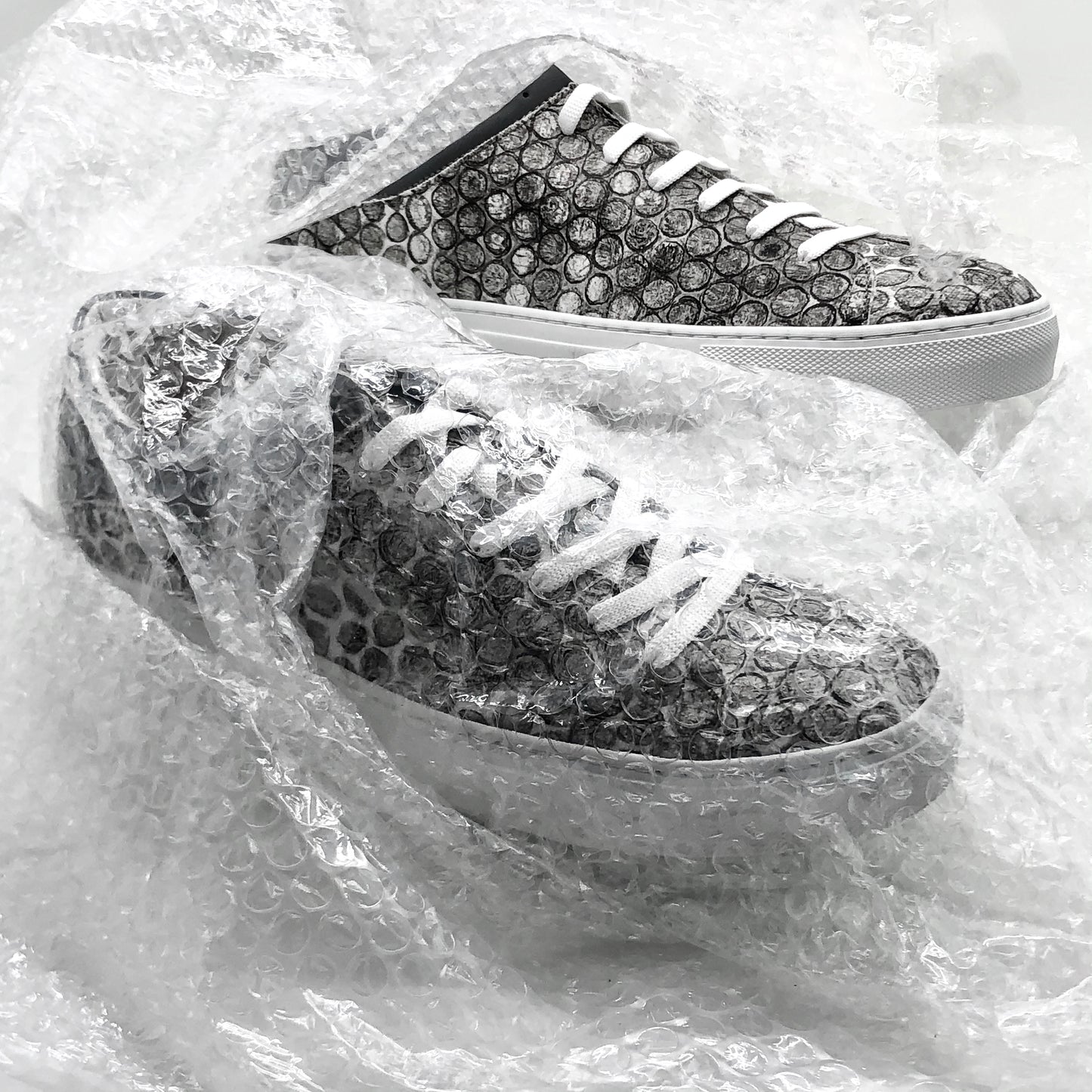 nat-2™ Sleek Low recycled bubble wrap grey