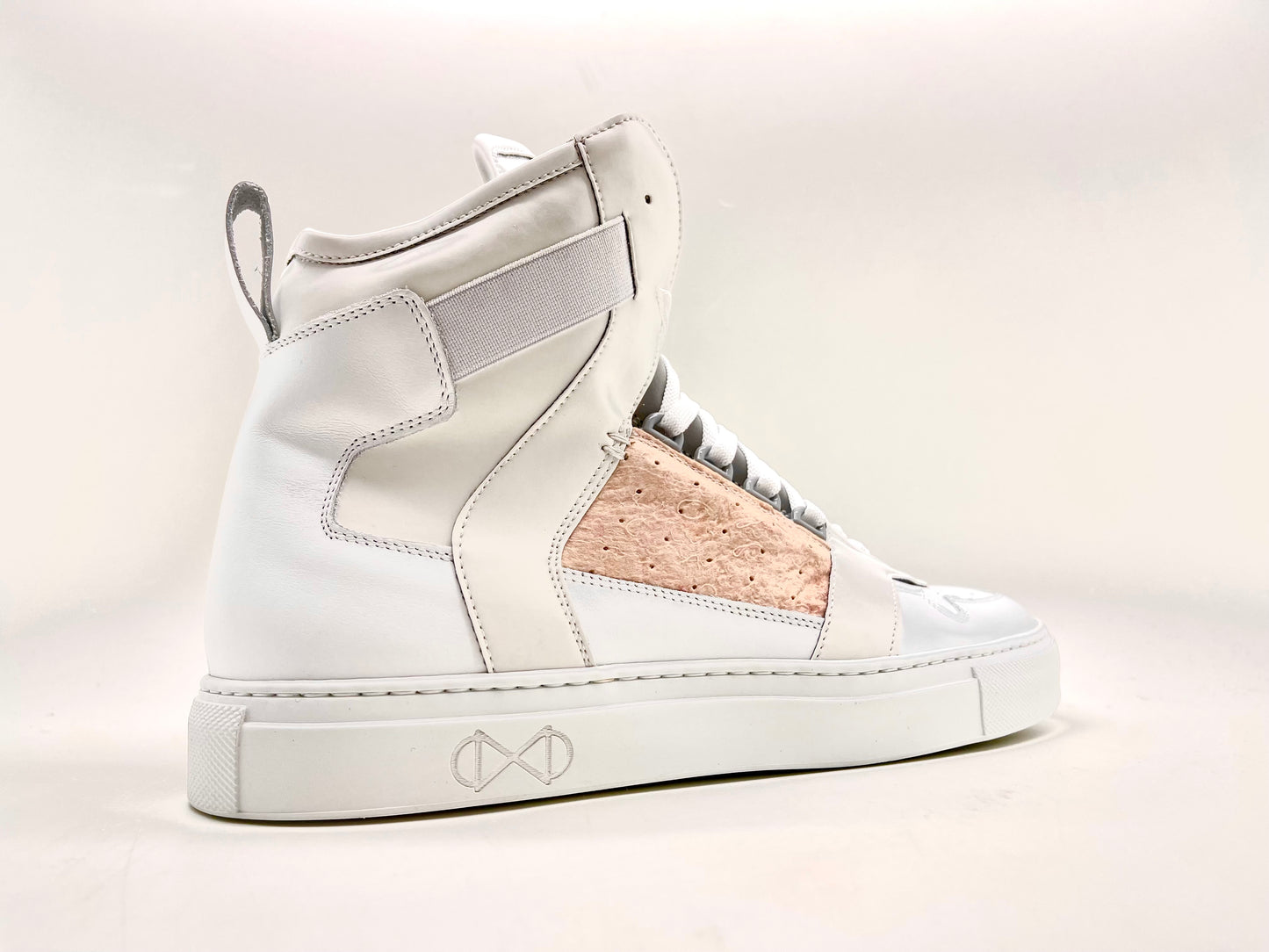 nat-2™ Cube Preloved white peach