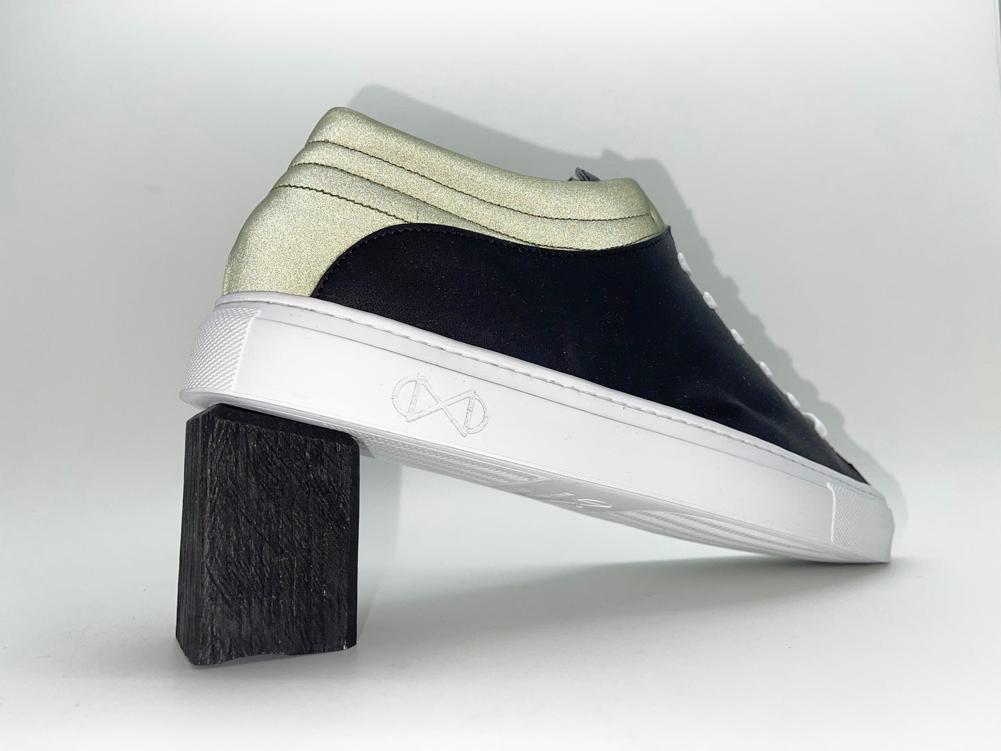 nat-2™ Sleek Low Fruit zwarte cactus (W/M/X)