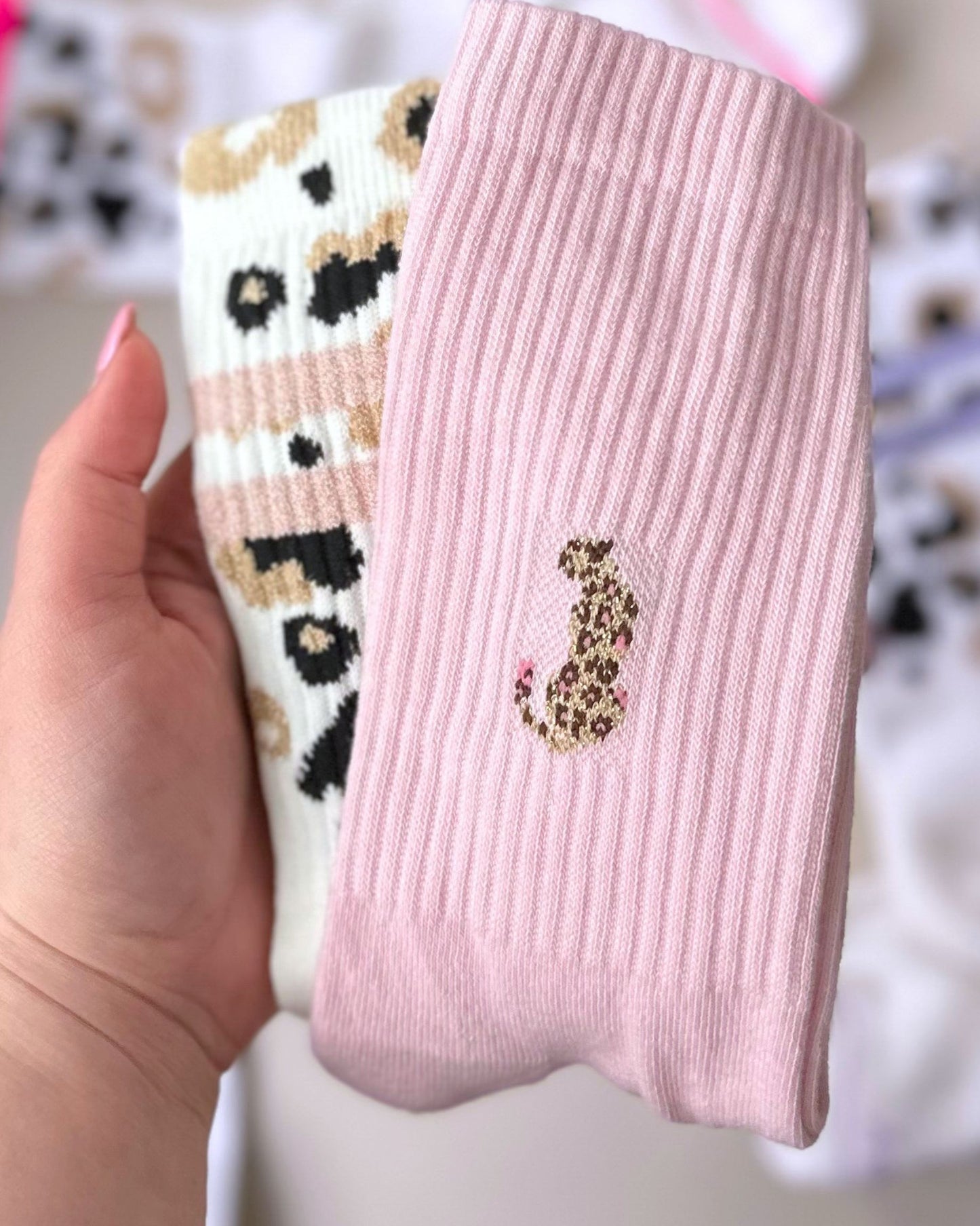 Ooley Icon - Leo rose