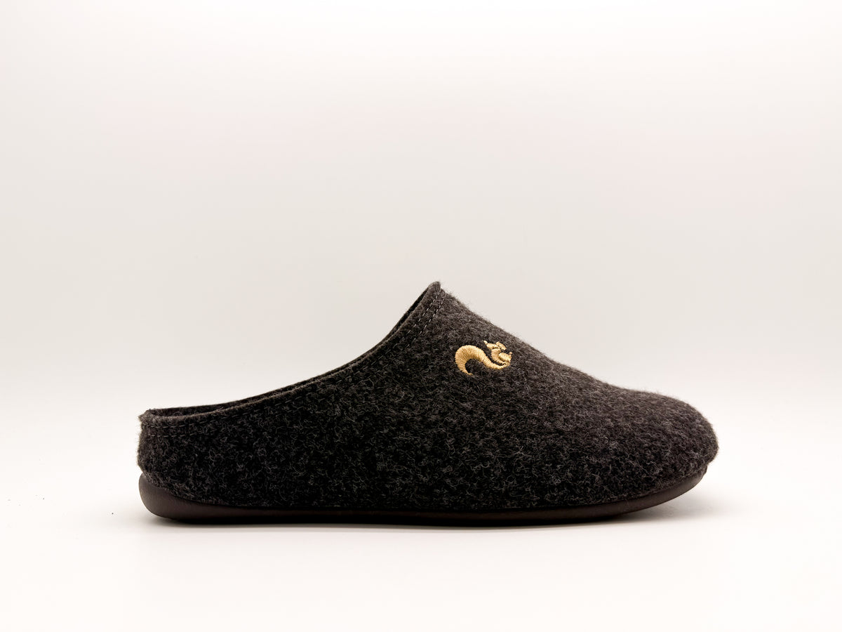 thies 1856 ® Recycled PET Slipper vegan dark chocolate