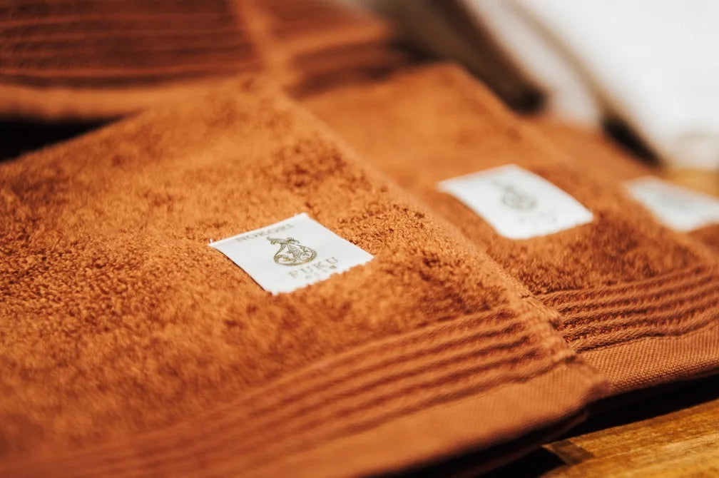 thies 1856 ® x Fukuroya Nokori Fuku Face Towel Craft Beer dyed brown M